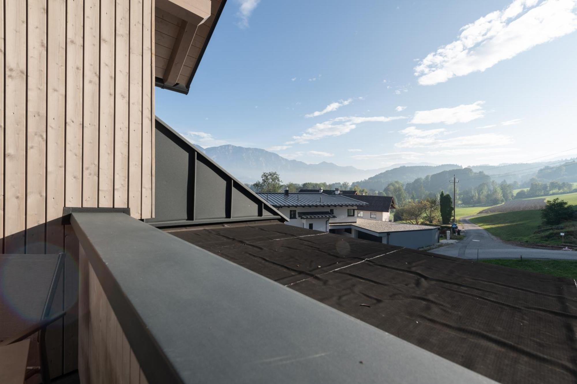 Hotel Schoenberger Nussdorf am Attersee Exterior photo